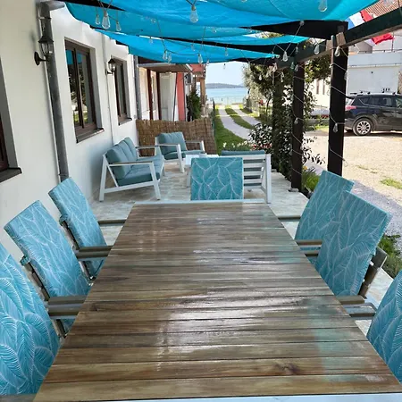 Captains Cove *